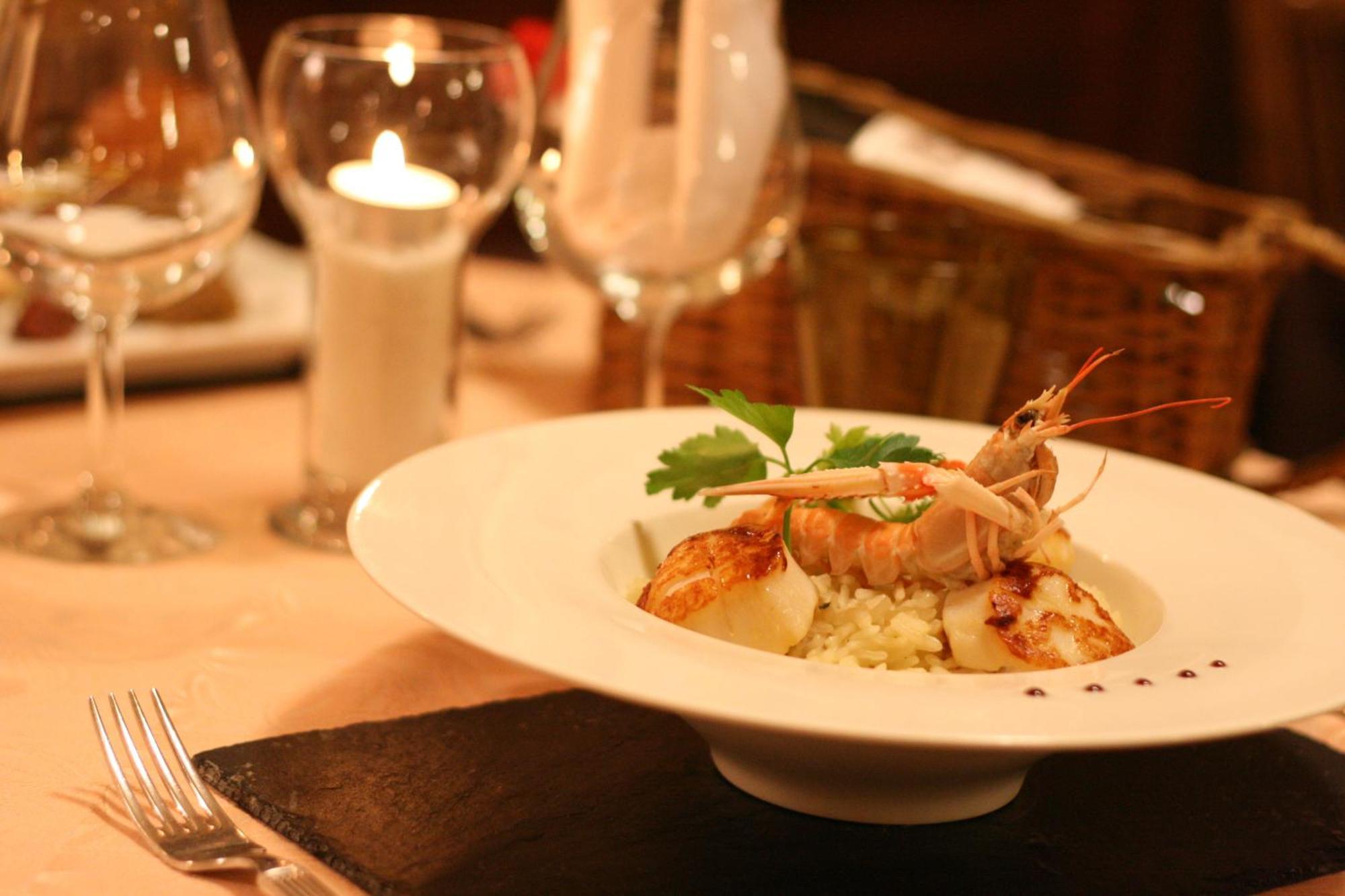 Briey Hotel Aster Restaurant Aux Arcades מראה חיצוני תמונה